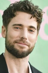 Dustin Milligan