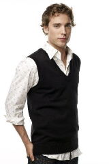 Dustin Milligan