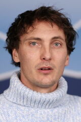 Eamon Farren