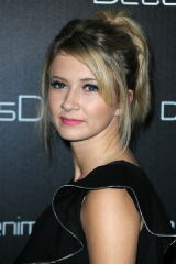 Eliza Bennett