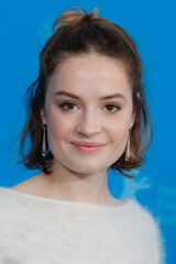 Ella Øverbye