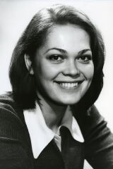 Elle Kull