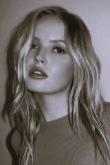 Ellie Bamber