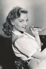 Elyse Knox