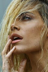 Emilia Attías