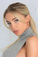 Emma Kotos