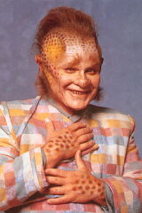 Ethan Phillips