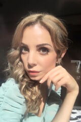 Farrah Aviva