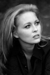 Faye Dunaway