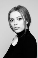 Grace Van Dien