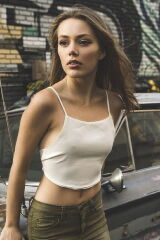 Grace Van Dien
