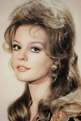 Hülya Koçyiğit