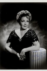 Harriet MacGibbon