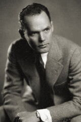 Henry Hull