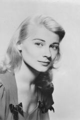 Hope Lange