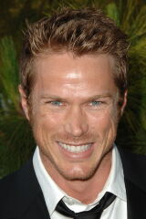 Jason Lewis