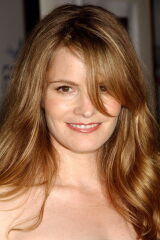 Jennifer Jason Leigh