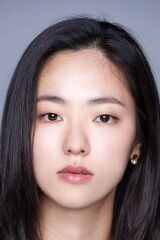 Jeon Yeo-bin