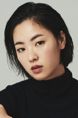 Jeon Yeo-bin