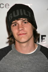 Johnny Simmons