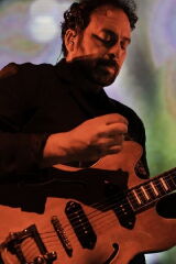 Jon Carin