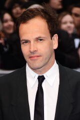 Jonny Lee Miller