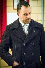 Jonny Lee Miller