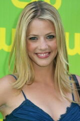 Julie Gonzalo