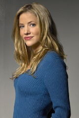 Julie Gonzalo