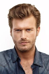Kıvanç Tatlıtuğ