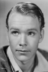 Kenneth Howell