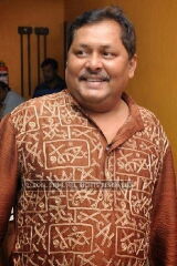 Kharaj Mukherjee