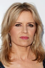 Kim Dickens