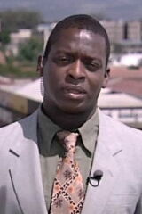 Kobna Holdbrook-Smith