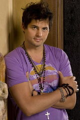 Kristoffer Polaha