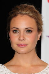Leah Pipes