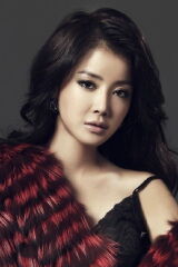 Lee Si-young