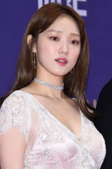 Lee Sung-kyung