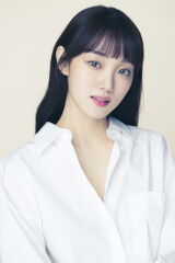 Lee Sung-kyung