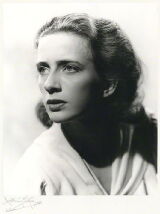 Leora Dana