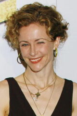 Leslie Hope