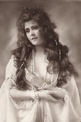 Liane Haid