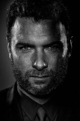 Liev Schreiber