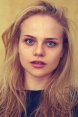 Lili Epply
