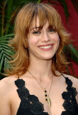 Lizzy Caplan
