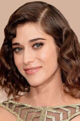 Lizzy Caplan