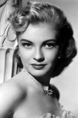 Lori Nelson