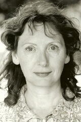 Lorraine Hilton