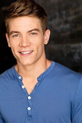 Lucas Adams