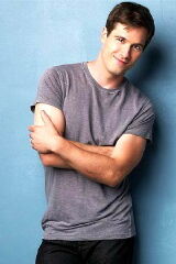 Luke Macfarlane